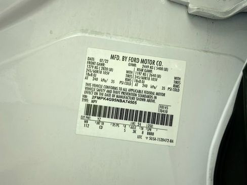 Used 2022 Ford Edge SE image 34