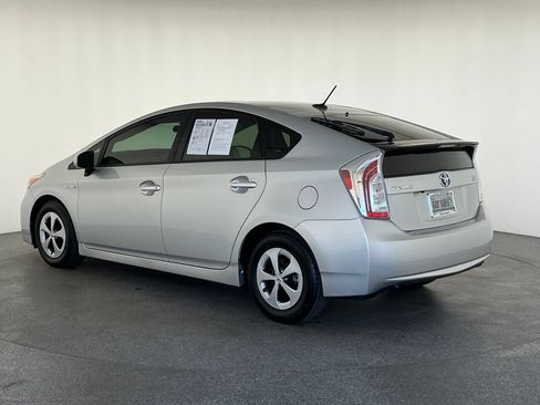 Used 2013 Toyota Prius Three w/ Solar Roof Pkg FWD image 7