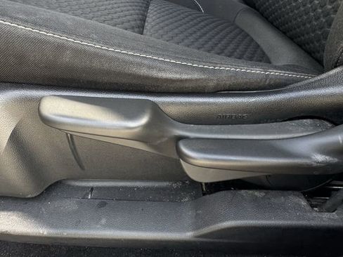 Used 2018 GMC Acadia SLE FWD image 26