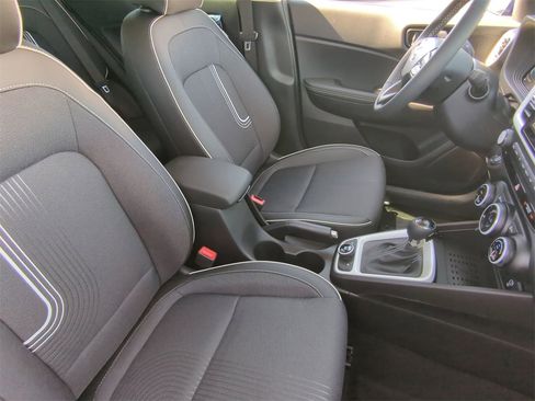 New 2025 Hyundai Venue Limited image 10