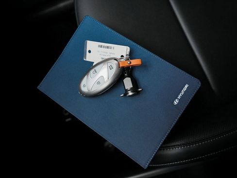 Used 2024 Hyundai Ioniq 6 Limited image 22