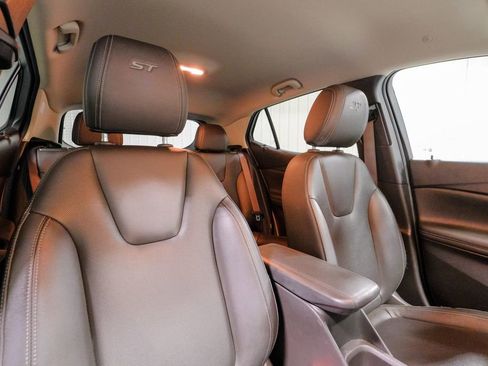 Used 2024 Buick Encore GX Sport Touring image 16