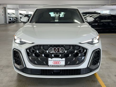 New 2025 Audi Q5 Prestige w/ 20" Wheel Package image 6