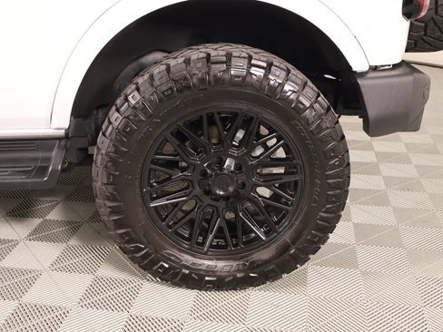 Used 2025 Ford Bronco Outer Banks AWD/4WD image 19