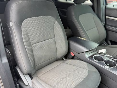 Used 2019 Ford Explorer XLT FWD image 23