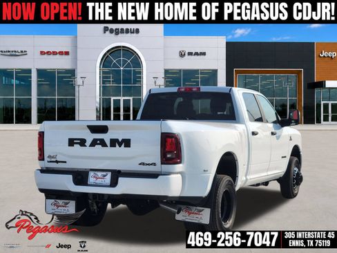 New 2027 RAM 3500 Big Horn AWD/4WD image 4