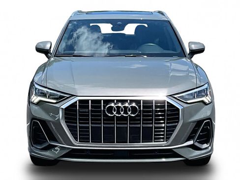Used 2022 Audi Q3 2.0T Premium Plus w/ Premium Plus Package AWD/4WD image 4