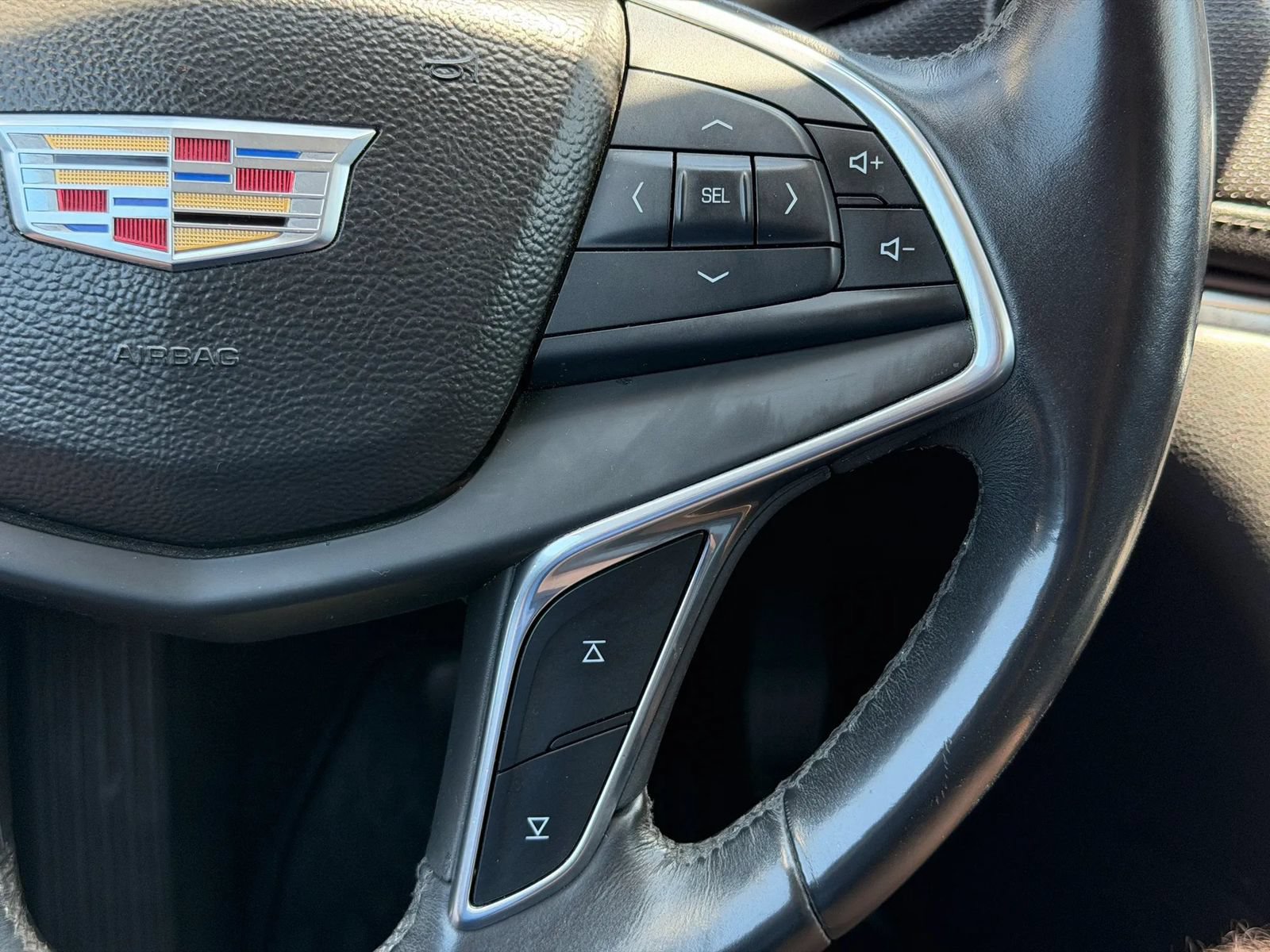 Used 2017 Cadillac XT5 Premium Luxury w/ Driver Assist Package FWD image 45