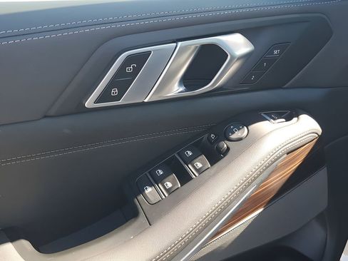 Used 2026 BMW X5 sDrive40i image 46