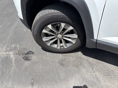 Certified 2025 Chevrolet Equinox LT AWD/4WD image 27