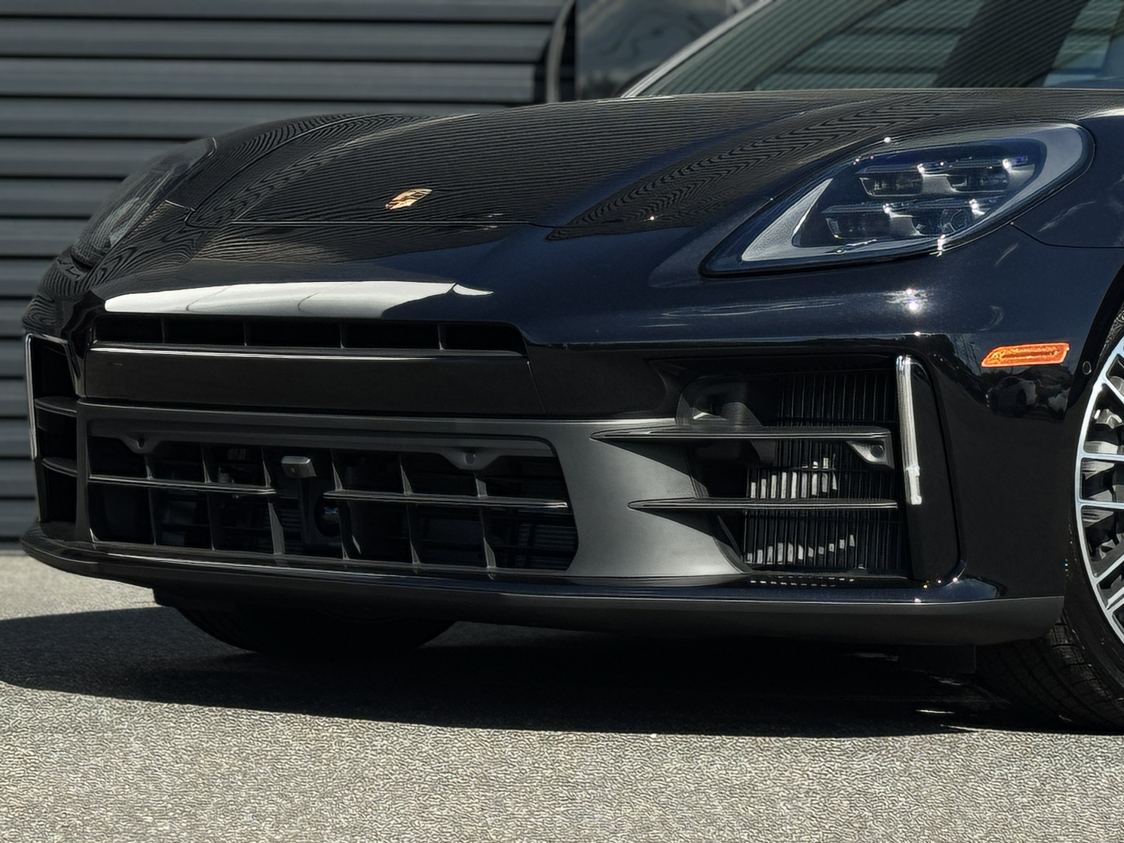 Certified 2025 Porsche Panamera 4 AWD/4WD image 15