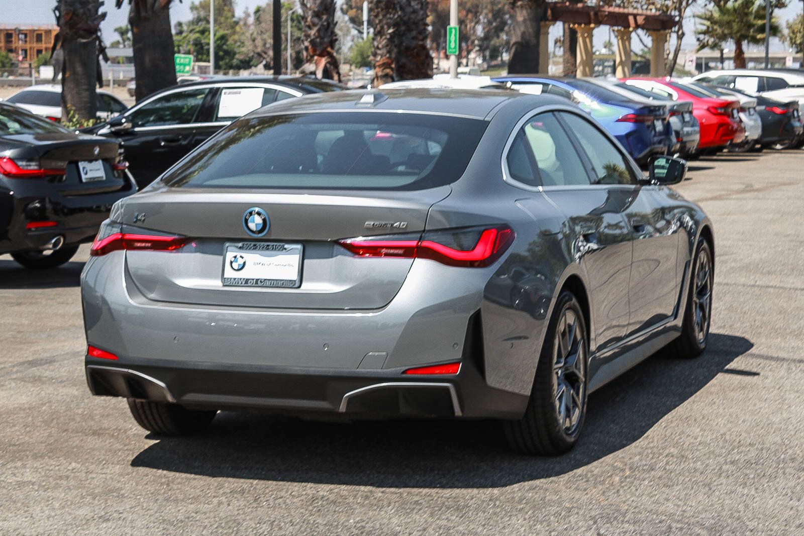 Used 2023 BMW i4 eDrive40 RWD image 6