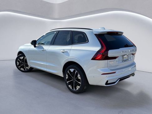New 2026 Volvo XC60 B5 Plus w/ Protection Package Premier image 5