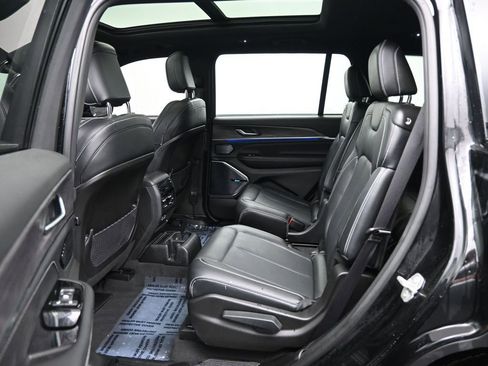 Used 2023 Jeep Grand Cherokee L Overland image 28