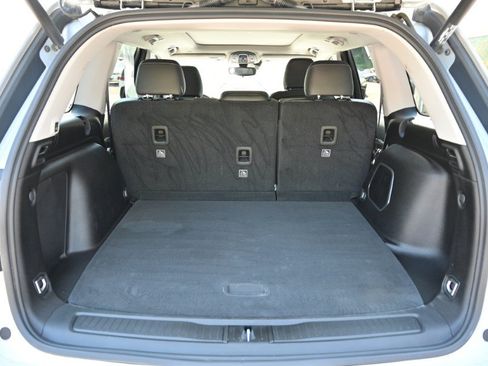 Used 2023 Jeep Grand Cherokee 4WD 4xe image 22