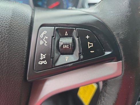 Used 2014 Chevrolet Cruze LT image 21