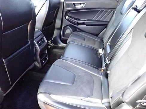 Used 2018 Ford Edge Sport w/ Ford Safe & Smart Package AWD/4WD image 10