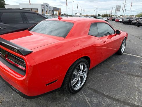 Used 2022 Dodge Challenger R/T Scat Pack w/ Plus Package RWD image 6
