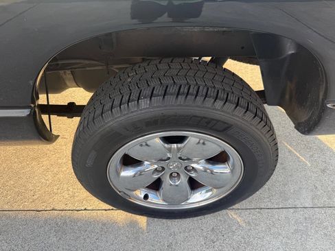 Used 2005 Dodge Ram 1500 Truck SLT image 21