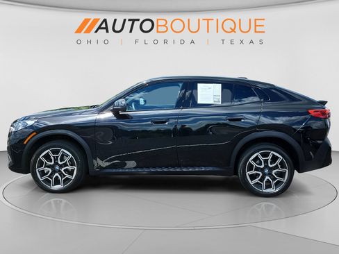 Used 2025 BMW X2 xDrive28i w/ Convenience Package AWD/4WD image 2