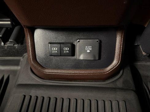 Used 2020 Toyota Highlander Platinum AWD/4WD image 36