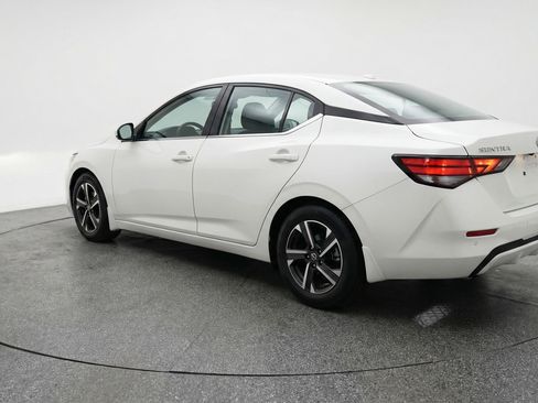 Used 2025 Nissan Sentra SV image 6