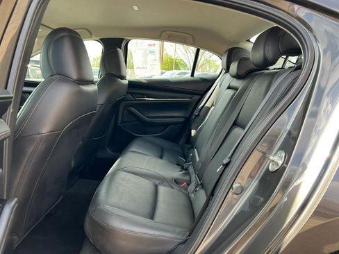 Used 2019 MAZDA MAZDA3 Sedan w/ Select Package FWD image 28
