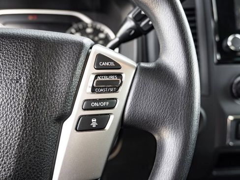 Used 2024 Nissan Titan SV RWD image 20