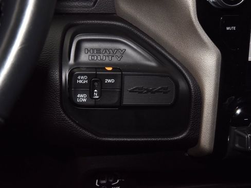 Used 2024 RAM 2500 Laramie image 30