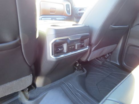 Used 2022 Chevrolet Silverado 1500 High Country w/ Technology Package image 16