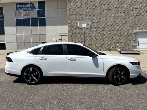 Used 2024 Honda Accord Sport image 5
