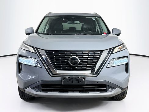 Used 2021 Nissan Rogue SL w/ Premium Package FWD image 3