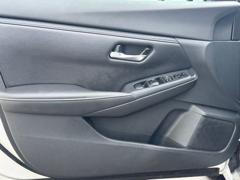 Used 2023 Nissan Sentra SV image 15