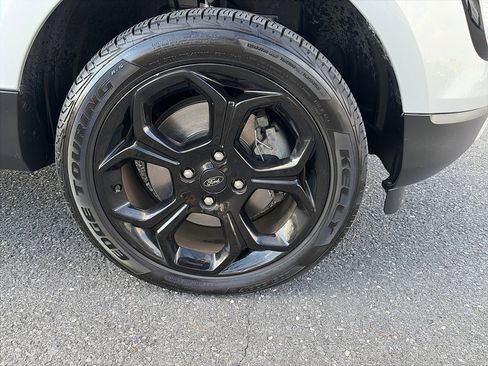 Used 2022 Ford EcoSport SES image 10