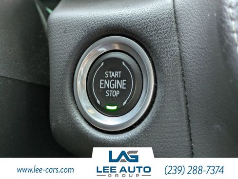 Used 2023 Chevrolet Suburban LT AWD/4WD image 28