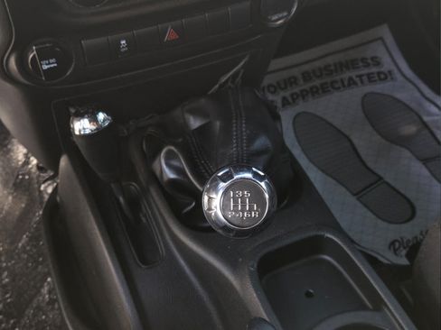 Used 2013 Jeep Wrangler Sport w/ Connectivity Group AWD/4WD image 16
