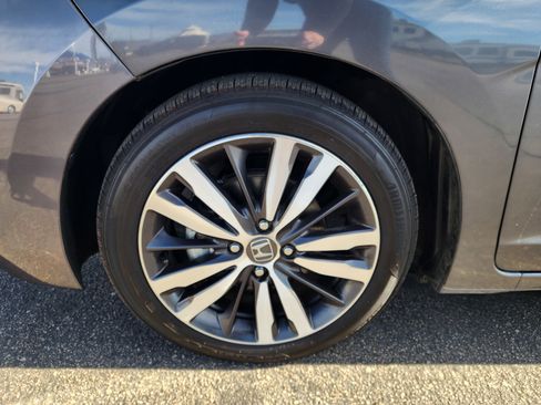 Used 2017 Honda Fit EX image 9