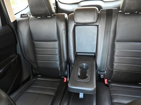 Used 2013 Ford Escape SEL image 10