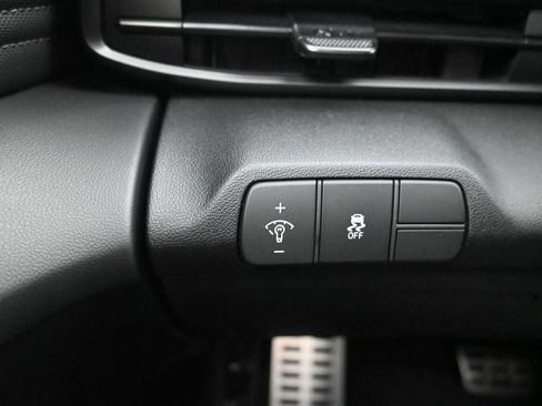 New 2026 Hyundai Elantra Sport image 19