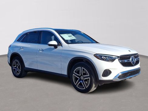 New 2026 Mercedes-Benz GLC 300 4MATIC image 3