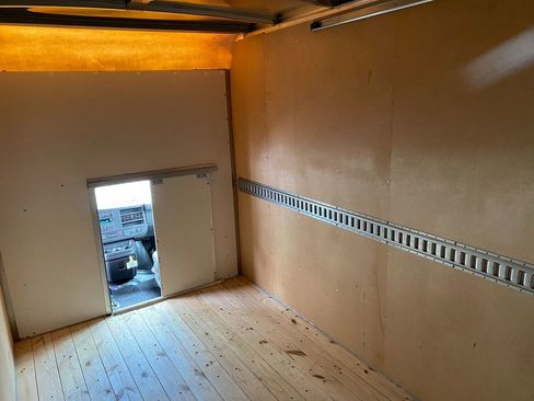 Used 2023 GMC Savana 3500 w/ Power Convenience Package image 27