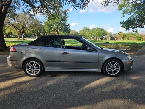 Used 2007 Saab 9-3 2.0T w/ Premium 17 Pkg image 6
