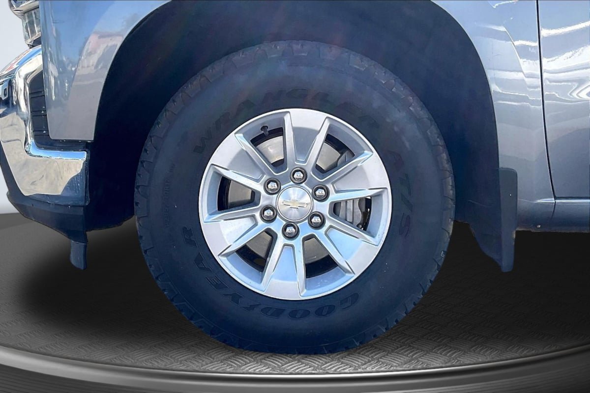 Used 2019 Chevrolet Silverado 1500 LT w/ All-Star Edition RWD image 9