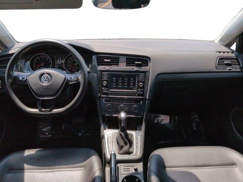 Used 2020 Volkswagen Golf 4-Door FWD image 11