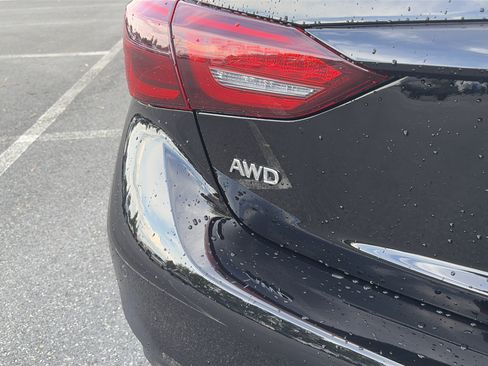 Used 2023 INFINITI Q50 Sensory AWD/4WD image 9