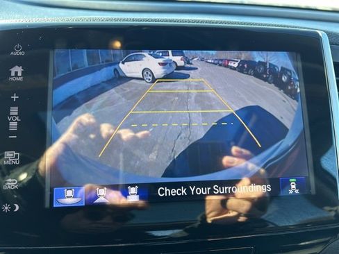 Used 2017 Honda Pilot Elite image 33