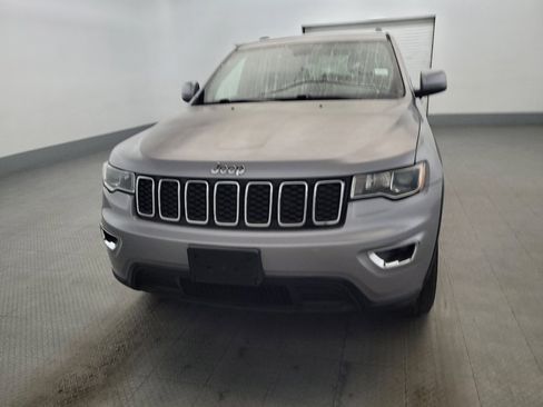 Used 2020 Jeep Grand Cherokee Laredo AWD/4WD image 15