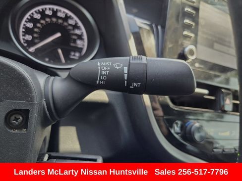 Used 2024 Toyota Camry SE FWD image 23