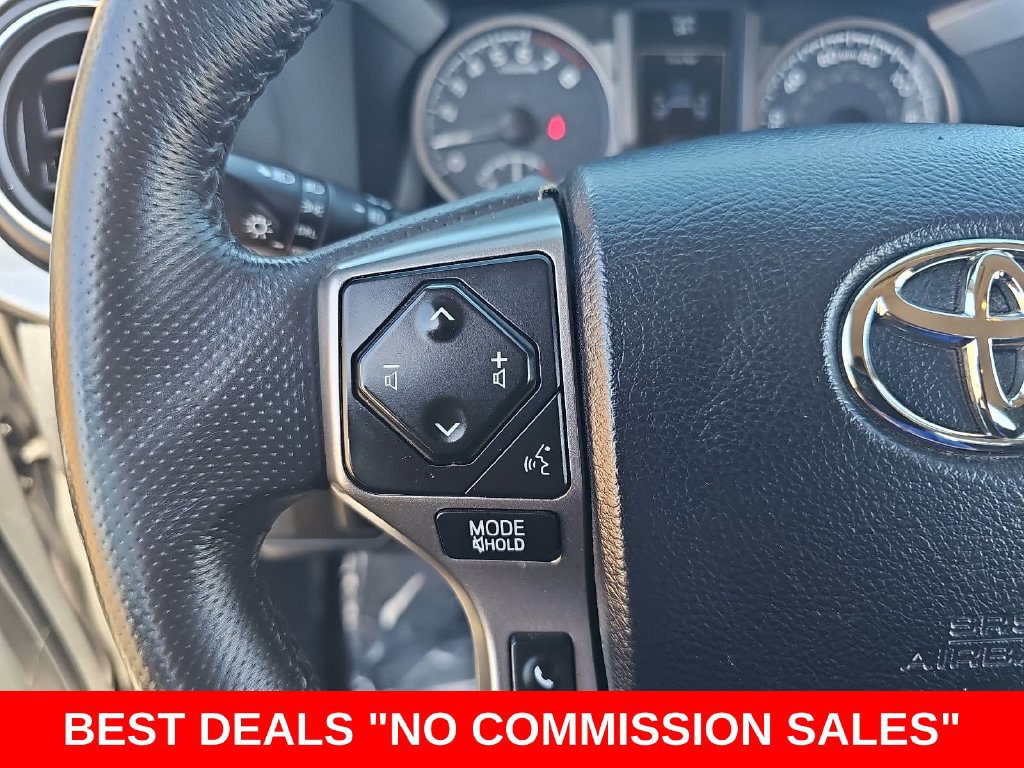 Used 2017 Toyota Tacoma SR5 w/ Tow Package RWD image 16
