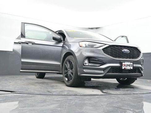 Used 2024 Ford Edge ST-Line w/ Class II Trailer Tow Package AWD/4WD image 47